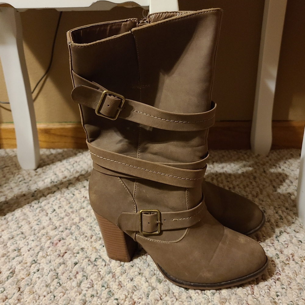 Size 8 Dress Boots